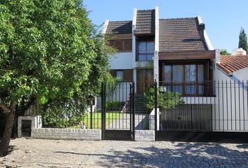 Casa en  Adrogué, Partido De Almirante Brown