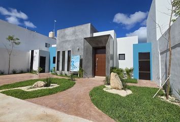 Casa en condominio en  Avenida Flamboyán, Conkal, Yucatán, 97347, Mex