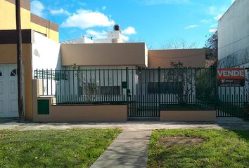 Casa en  San Lorenzo, Santa Fe