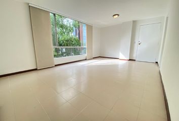 Apartamento en  Poblado, Medellín