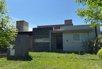 Casa en  Puerto Roldán, Roldán