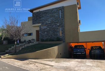 Casa en  Cumbres Del Golf, Villa Allende