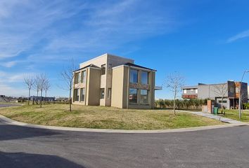 Casa en  Puertos Del Lago, Partido De Escobar