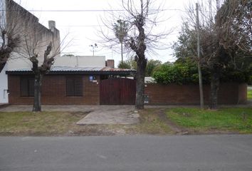 Casa en  Manuel B Gonnet, Partido De La Plata