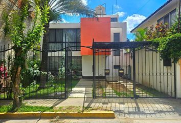 Casa en  Avenida Universidad, Cinco Seeores, Oaxaca De Juárez, Oaxaca, 68120, Mex