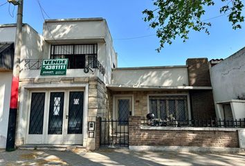 Casa en  Azcuénaga, Rosario