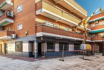 Local Comercial en  Loeches, Madrid Provincia