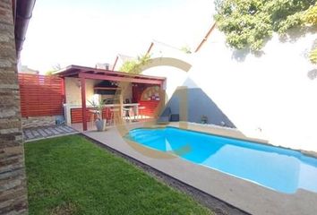 Casa en  Peñalolén, Provincia De Santiago