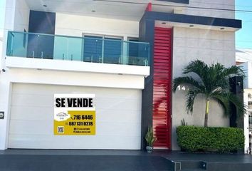 Casa en  Fraccionamiento Las Quintas, Culiacán