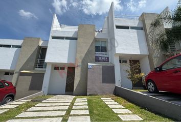 Casa en  El Pueblito, Corregidora, Corregidora, Querétaro