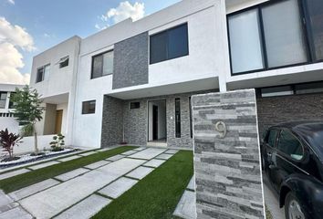 Casa en  Villas El Roble, El Pueblito, Corregidora, Querétaro, Mex