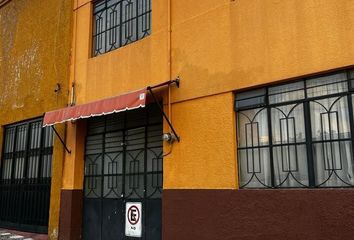 Casa en  Calle Gabriela Mistral, Alcalde Barranquitas, Guadalajara, Jalisco, 44270, Mex