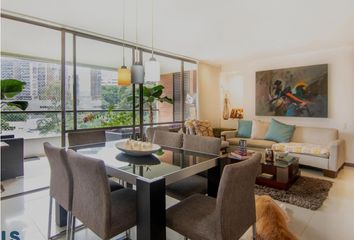 Apartamento en  Poblado, Medellín