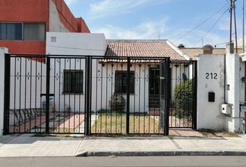 Casa en  Calle Hacienda Alfajayucan 201-221, Jardines De La Hacienda, Santiago De Querétaro, Querétaro, 76180, Mex