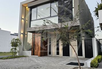 Casa en condominio en  Avenida Punto Sur, Los Gavilanes, Tlajomulco De Zúñiga, Jalisco, 45645, Mex