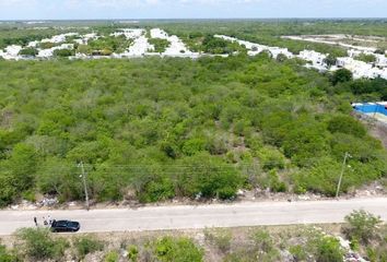 Lote de Terreno en  Cholul, Mérida, Yucatán, Mex