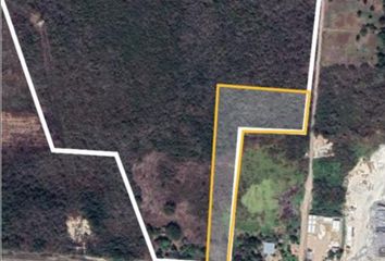 Lote de Terreno en  Consultorio Farmacias Similares, Avenida Lazaro Cárdenas, Lomas De Las Flores 1, Campeche, 24060, Mex