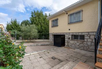 Chalet en  Venturada, Madrid Provincia