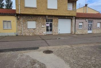 Chalet en  Benavides De Orbigo, León Provincia