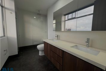 Apartamento en  El Tesoro, Medellín