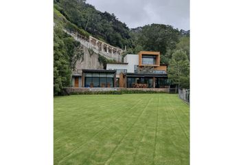 Casa en  Santa María Ahuacatlan, Valle De Bravo