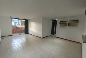 Apartamento en  Loma De Los Bernal, Medellín