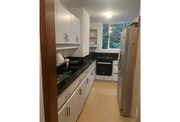 Apartamento en  Loma De Los Bernal, Medellín