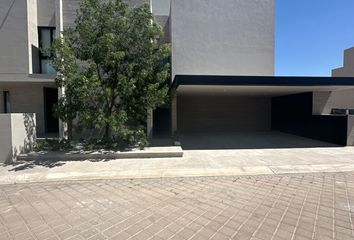 Casa en  76146, Santiago De Querétaro, Querétaro, Mex