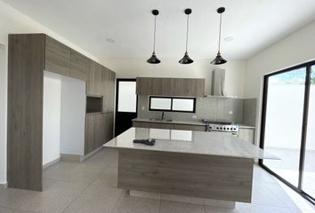 Casa en condominio en  Calle 18 108-108, Cholul, Mérida, Yucatán, 97305, Mex