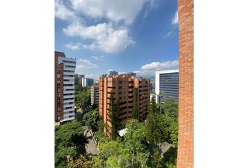 Apartamento en  Conquistadores, Medellín