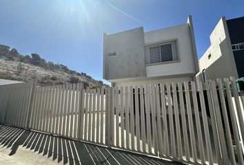 Casa en  Boulevard Valparaiso, Hacienda Las Flores, Pórticos De San Antonio, Tijuana, Baja California, 22663, Mex