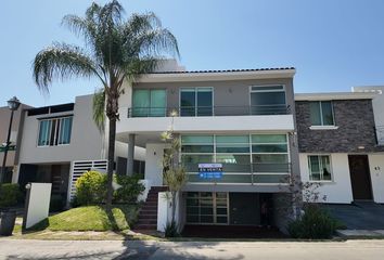 Casa en condominio en  Nueva Galicia -coto Sevilla, Calle Esteban, Nueva Galicia, La Tijera, Tlajomulco De Zúñiga, Jalisco, 45645, Mex