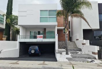 Casa en  Carretera Querétaro - Huimilpan - E.c. Amealco De Bonfil - Galindo, Cumbres Del Cimatario, Huimilpan, Querétaro, 76973, Mex