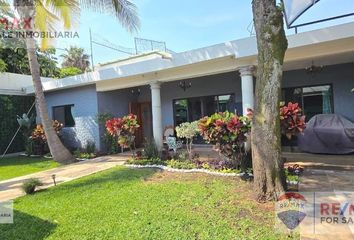 Casa en  Junto Al Rio, Cuernavaca, Morelos