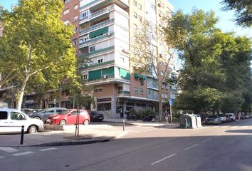 Local Comercial en  Peñagrande, Madrid