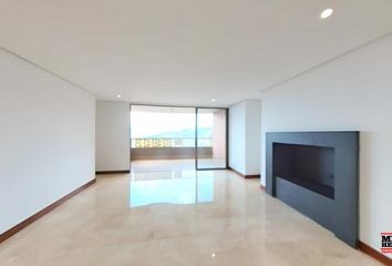 Apartamento en  Poblado, Medellín