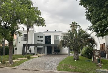 Casa en  Septiembre, Partido De Escobar