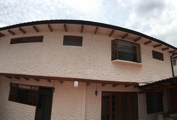 Casa en  Cumbayá, Quito