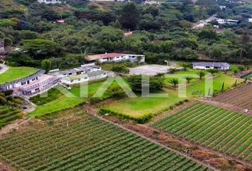 Terreno Comercial en  Guayllabamba, Quito