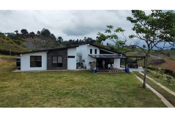 Casa en  El Carmen De Viboral, Antioquia