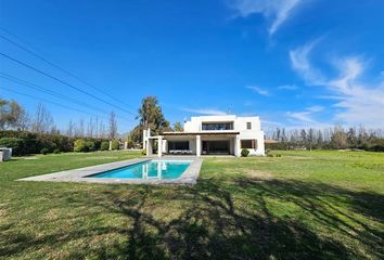 Casa en  Vitacura, Provincia De Santiago