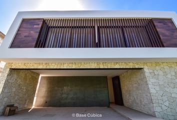 Casa en  Yucatán Country Club, Mérida, Yucatán