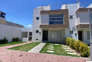 Casa en  Marianitas, Calderón, Quito