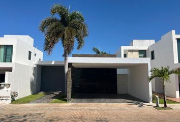 Casa en condominio en  Calle 12 B, Santa Gertrudis Copo, Mérida, Yucatán, 97305, Mex