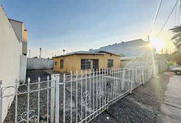 Casa en  Avenida Cristóbal Colón, Nueva, Mexicali, Baja California, 21100, Mex