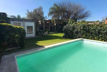 Casa en  Cumbres Del Golf, Villa Allende