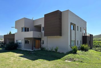 Casa en  La Lucinda, Salta Capital