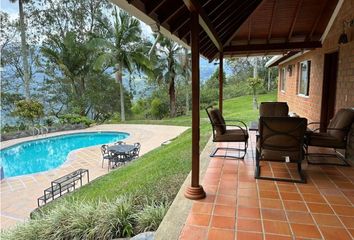 Villa-Quinta en  Girardota, Antioquia