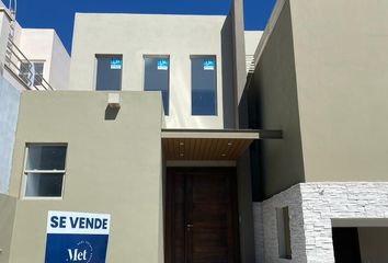 Casa en  Avenida Tomás Valles Vivar, Cantera Del Pedregal, Chihuahua, 31216, Mex