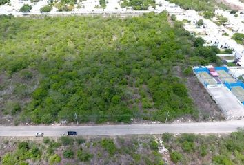 Lote de Terreno en  Calle 18 108-108, Cholul, Mérida, Yucatán, 97305, Mex